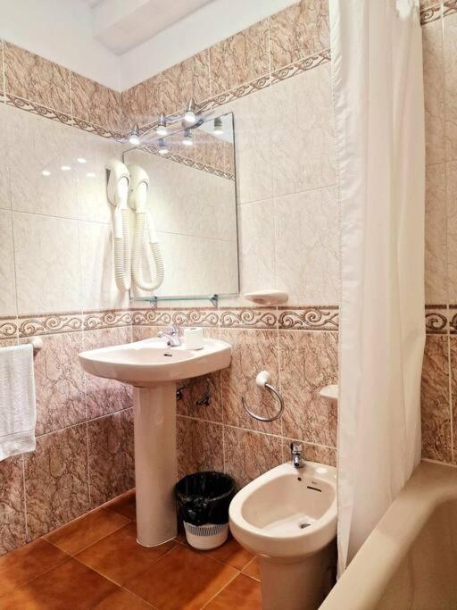 Comfortable Centrally Located Apartment Playa Feñabe エクステリア 写真